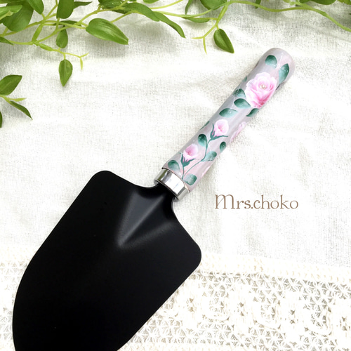 ◇ガーデニング好きのあなたに◇＊薔薇たっぷりのスコップ