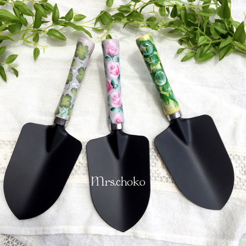 ◇ガーデニング好きのあなたに◇＊薔薇たっぷりのスコップ