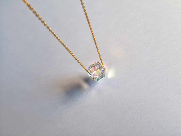 輕珠寶/ AURORA 裸.極光 立體小方塊 項鍊 施華洛世奇水晶 Swarovski Necklace 客製化禮物 第2張的照片