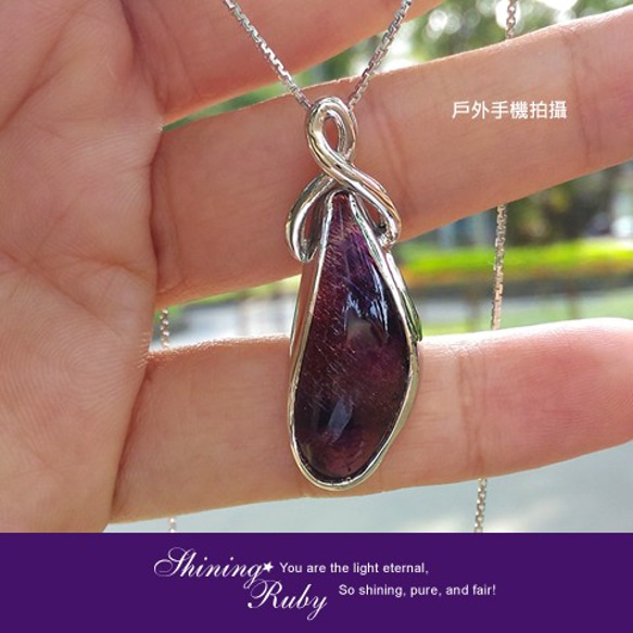 Shining☆Ruby 亮晶晶【三輪骨幹水晶92銀K墬含鍊，紫紅色順髮閃爍，台灣設計師款式，唯一獨家】00000157 第5張的照片