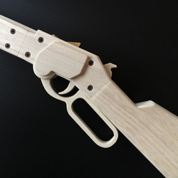 木製 ウインチェスター風10連発 輪ゴム銃 4枚目の画像