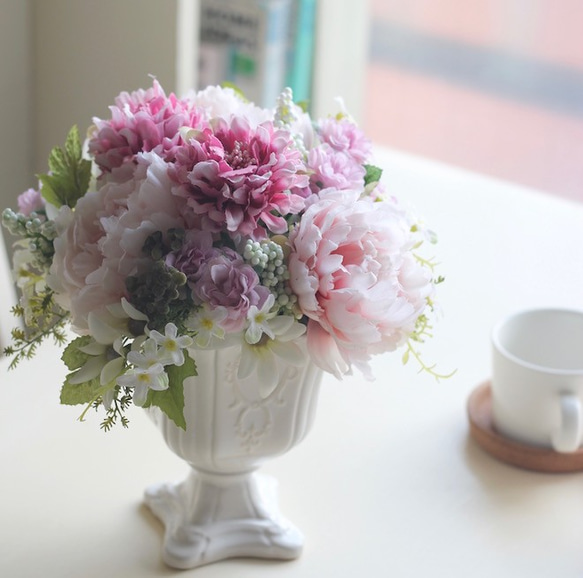 アーティフィシャルフラワー（高級造花）フラワーアレンジ 贈り物