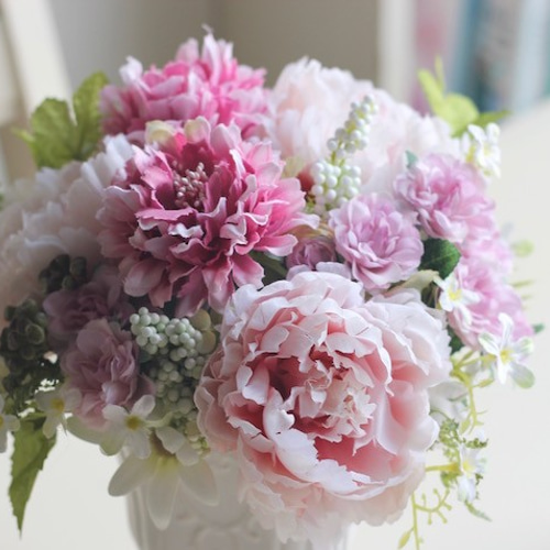 アーティフィシャルフラワー（高級造花）フラワーアレンジ 贈り物