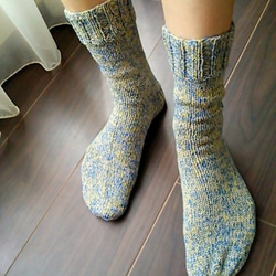 綿１００％・手編み靴下♪ソックス・冷房対策にも（青ｘ黄） 2枚目の画像