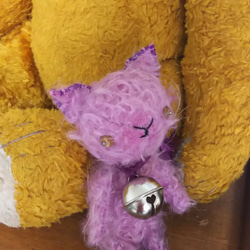 ハンドメイド*モヘアの紫の猫*グラスアイ 3枚目の画像