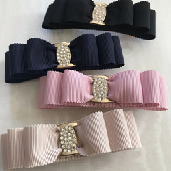 トリプルリボンのバレッタ ＊ネイビー×アイボリー＊フラワーカボション