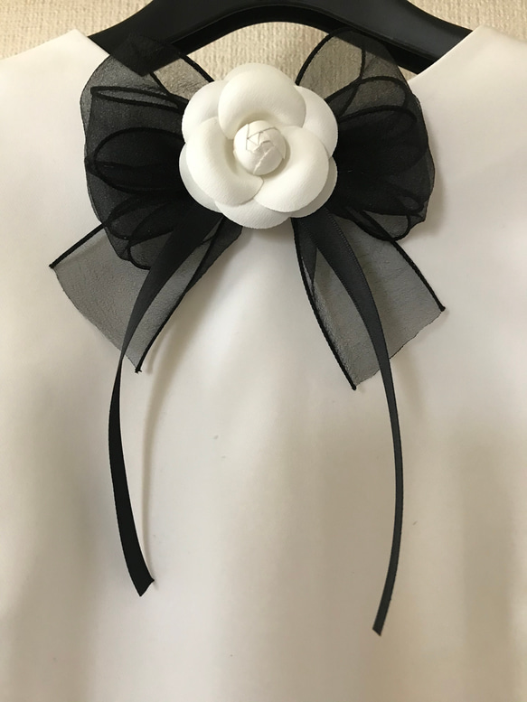 B203 シャネル カメリア リボンコサージュ お花 黒 ベージュ B203 シャネル カメリア リボンコサージュ お花 黒 ベージュ 楽天市場