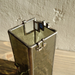 四角パーツの小さな花器・シリンダー付き・カーキ系 5枚目の画像