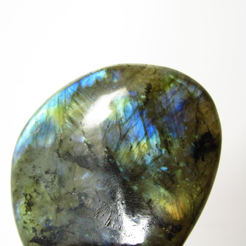 AAA極上ｼﾗｰ/ﾗﾌﾞﾗﾄﾞﾗｲﾄ ﾀﾝﾌﾞﾙ石/虹色に光る神秘の石/t806☆手