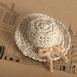 麻糸の帽子のブローチ 2枚目の画像