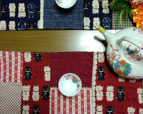 和風柄のパッチワークランチョンマット 招き猫柄2枚セット ランチョン