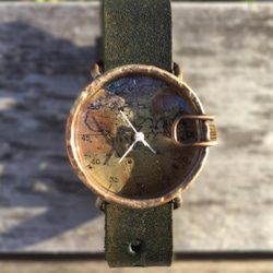 個性的で変わった腕時計 atelier19｜真鍮と革の経年変化が人生を共に