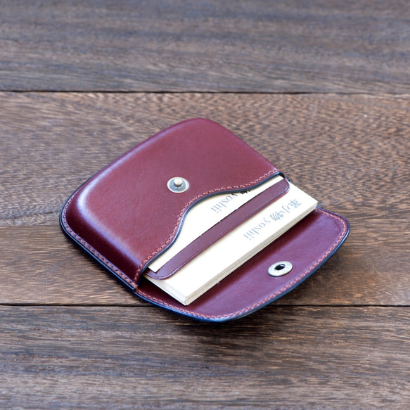 ふっくらした革の名刺入れ　 2枚目の画像