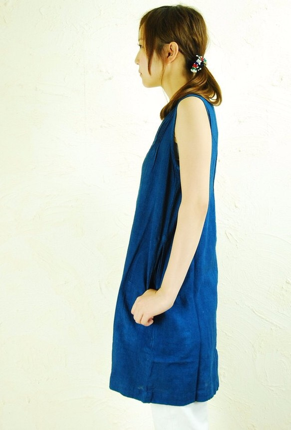 pintuck sleeveless pullover/藍染め 3枚目の画像