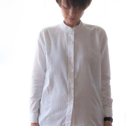 Pintuck band collar shirt / white 2枚目の画像