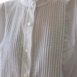 Pintuck band collar shirt / white 4枚目の画像