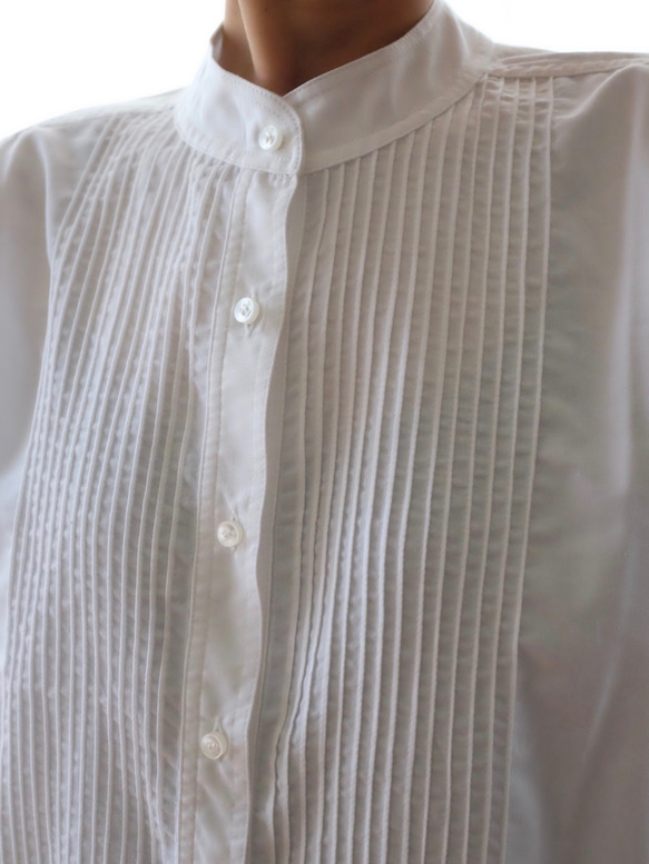 Pintuck band collar shirt / white 4枚目の画像