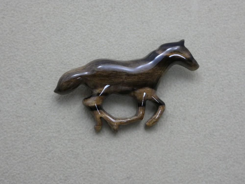 木製　ブローチ　（　馬　）