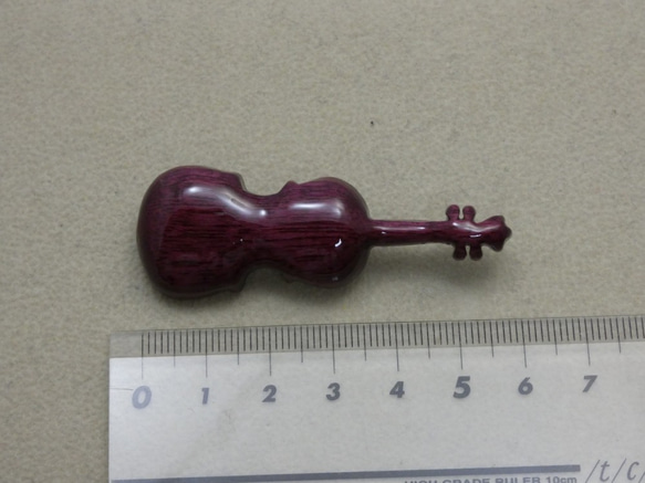 木製　ブローチ　（　バイオリン　） 2枚目の画像