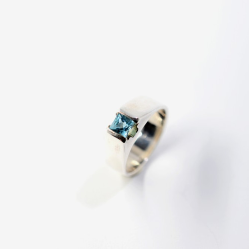 シルバーリング：ブルートパーズ 0.45ct 指輪・リング Funnyboy