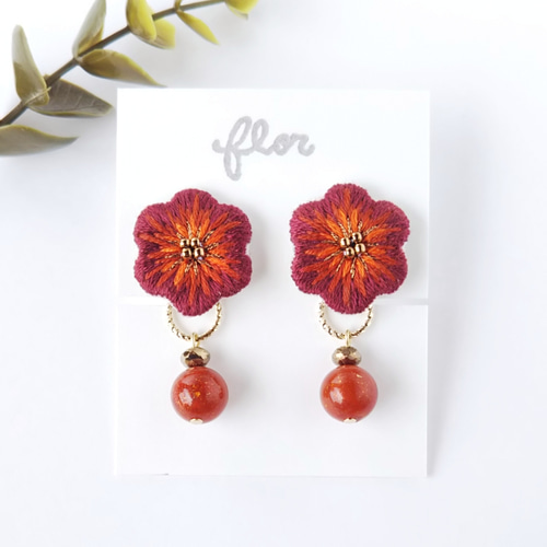 2way / ゆらり フラワー 刺繍ピアス / イヤリング (レンガ) イヤリング 