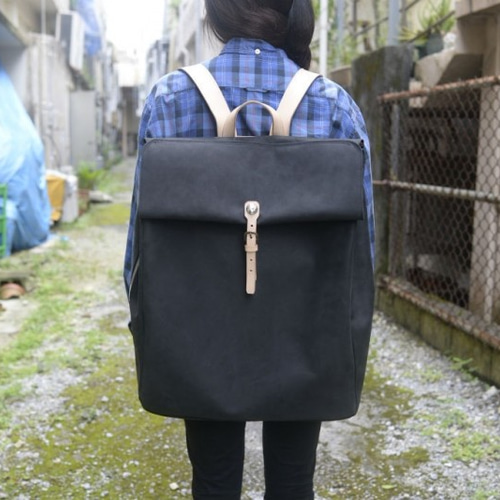 ダークブラウン 本革弦楽器模様バッグ、リュック