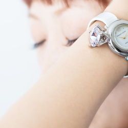 Engagement ring watch(婚約指輪のような腕時計) 2枚目の画像
