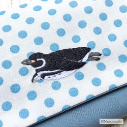 マゼランペンギンの刺繍ポケットティッシュケース（ドット） 3枚目の画像
