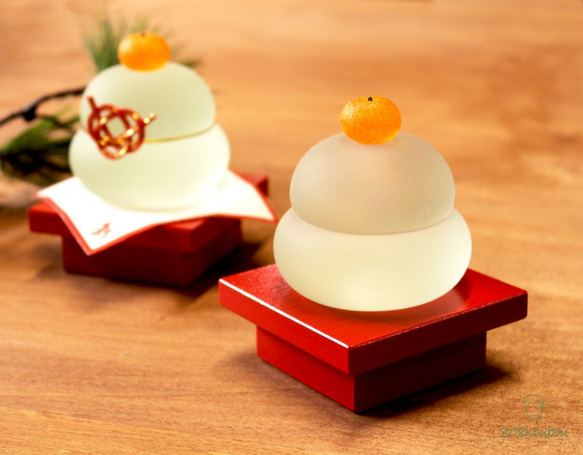 しっとりガラスの鏡餅 赤 11枚目の画像