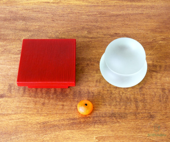 しっとりガラスの鏡餅 赤 4枚目の画像