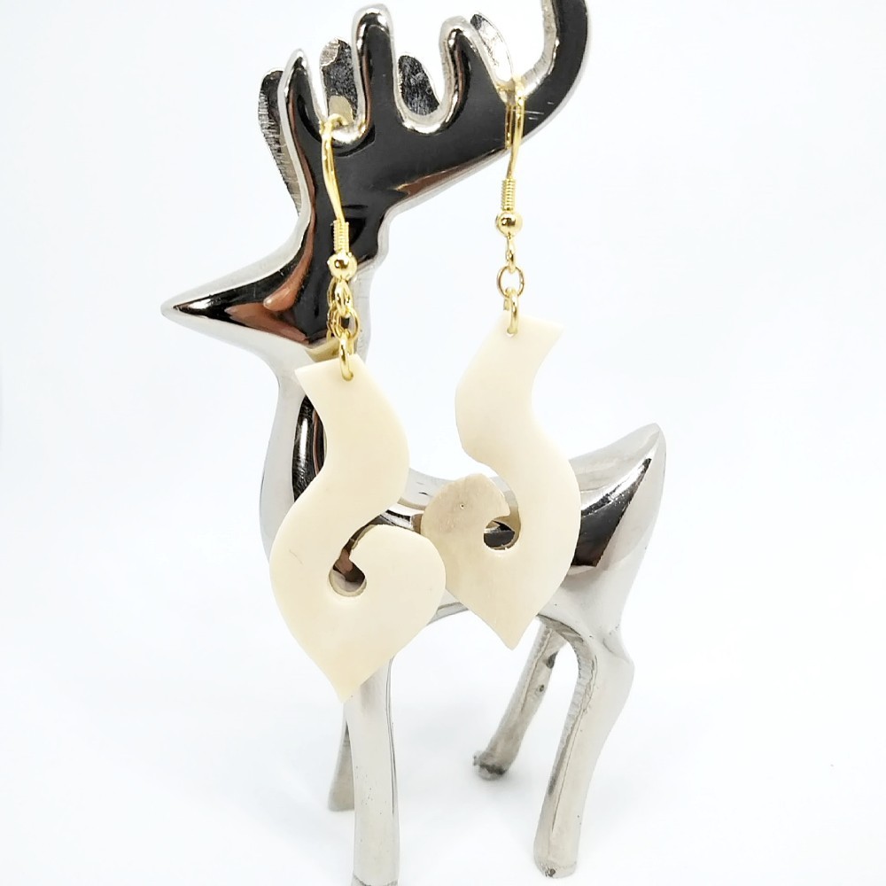 鹿角のピアス　フック　釣り針　シーボーンアート