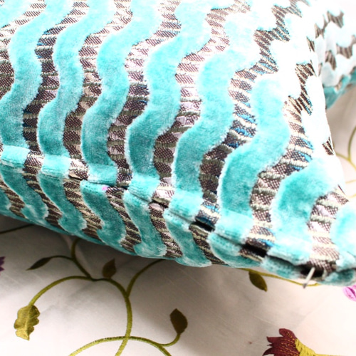 （未使用新品）デザイナーズギルド社製 植物模様 クッション・カバー セット DESIGNERS GUILD / デザイナーズギルドのクッション 人気