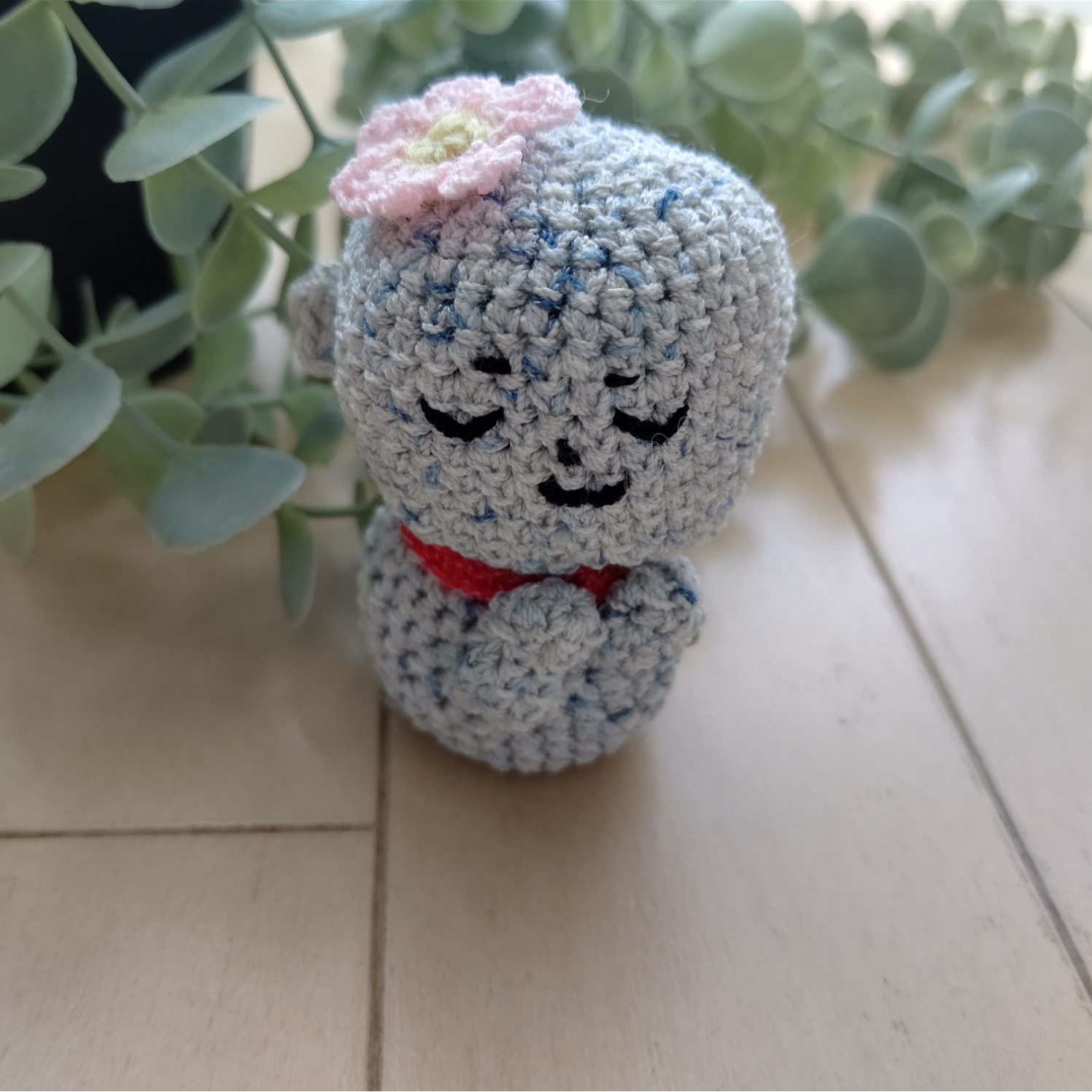 おりゅぼ様 あみぐるみ専用ページ＊ かぎ針編み🧶編み図】ハチワレ（ちいかわ）あみぐるみ／レシピ