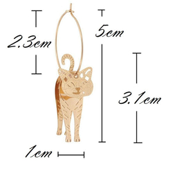 レトロ調　立体風フラットキャット　ゴールド ピアス 8枚目の画像