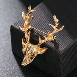 高貴な鹿のブローチ ブローチ koharu 通販 9790743｜Creema(クリーマ)