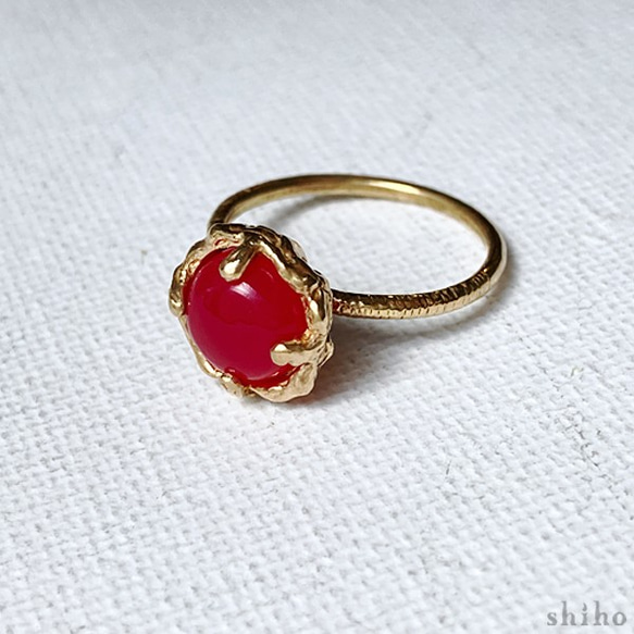 ビビッドカラーのリング【Melty ring＜Fuchsia pink Chalcedony＞】 5枚目の画像