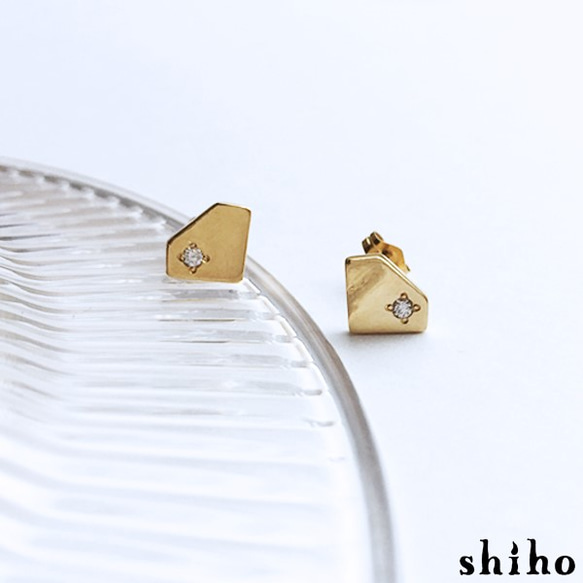 宝石のシルエットをかたどったピアス【silhouette pierce(gd)＜石あり＞】 2枚目の画像