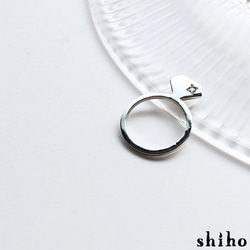 宝石のシルエットをかたどったリング【silhouette ring(sv)＜石あり＞】 1枚目の画像