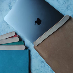 本革　ヌメ革　ブッテーロ カラー　床革　PCスリーブケース 　ラップトップ　macbook pro surface 3枚目の画像