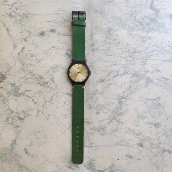 好きな色でオリジナルアレンジ　腕時計チープカシオ　チプカシ　本革ヌメ革ベルト　casio 3枚目の画像