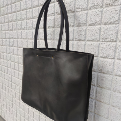 男女兼用 シンプルな本革 大型トートバッグ 15インチPCが入ります