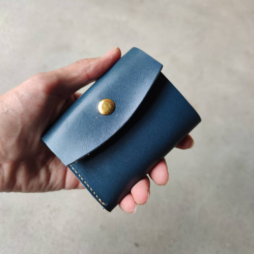 本革ヌメ革栃木レザーのコンパクトなミニ折り財布 お札を折らずに収納