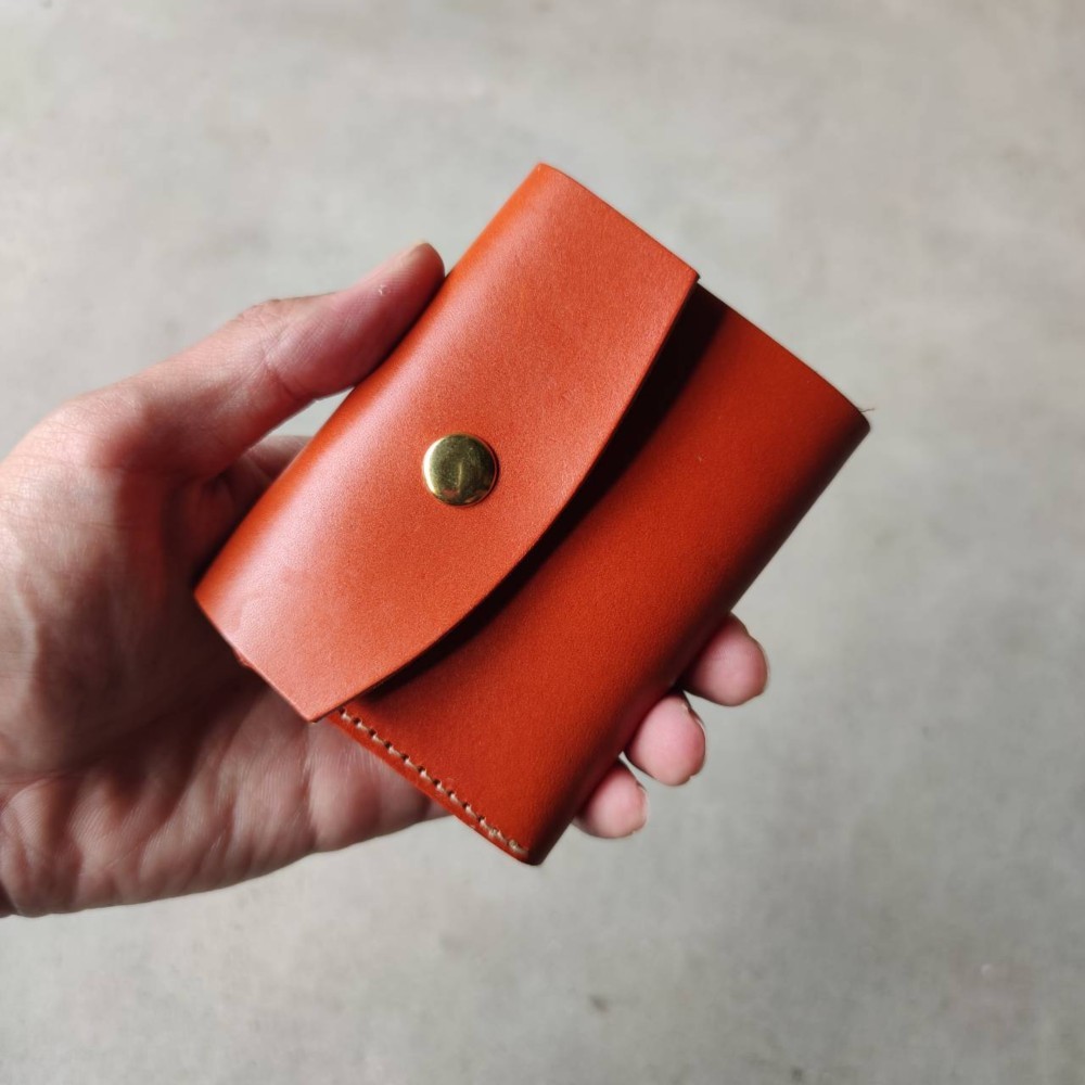 本革ヌメ革栃木レザーのコンパクトなミニ財布　お札を折らずに収納 6,688円