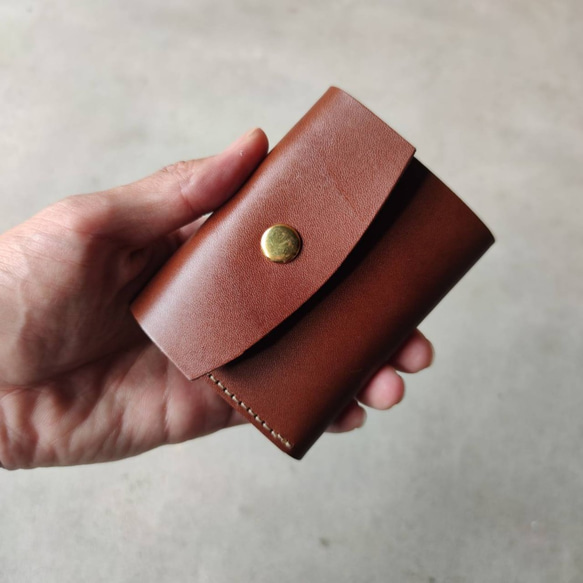 本革ヌメ革栃木レザーのコンパクトなミニ財布　お札を折らずに収納 1枚目の画像
