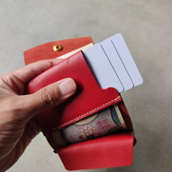 本革ヌメ革栃木レザーのコンパクトなミニ財布　お札を折らずに収納 6枚目の画像
