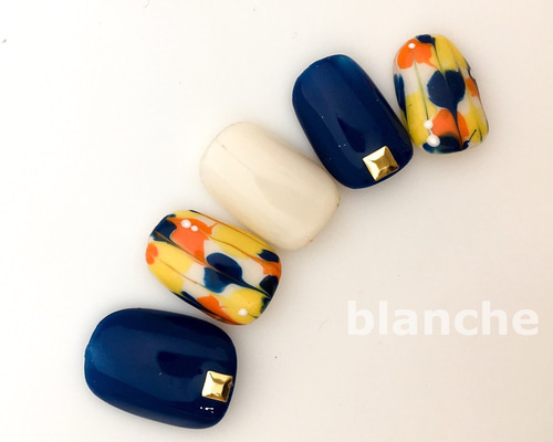 1_c5474653f9f0f58468c95771aeb9