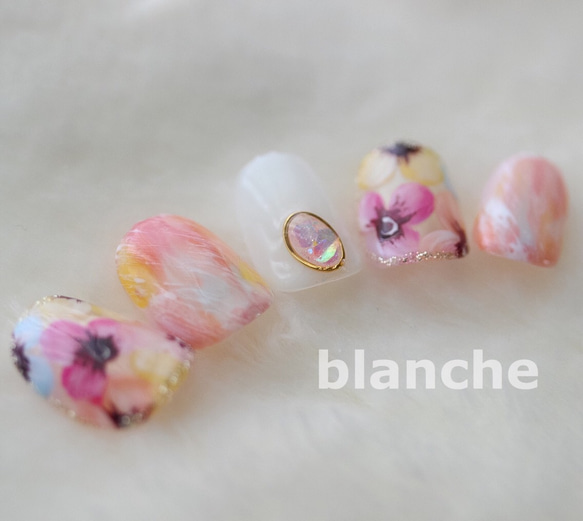 BLANCHE★ジェルネイル パンジーネイル 2枚目の画像