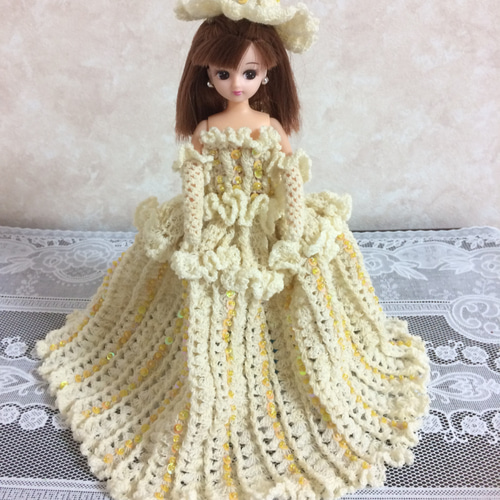 み*こ様 リカちゃんハンドメイド服　レースたっぷり♡アイボリーのドレス c971820b9dd6500d3ea0ffc291b00f