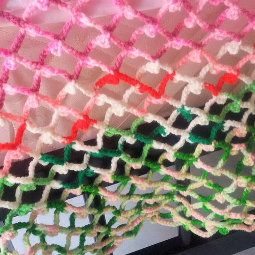 ミックス色/手編みのベッドカバー/お花モチーフのベッドカバー