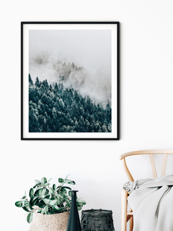 ｘｘｘ フォレスト、霧と山肌の針葉樹林、森のポスター 2枚目の画像